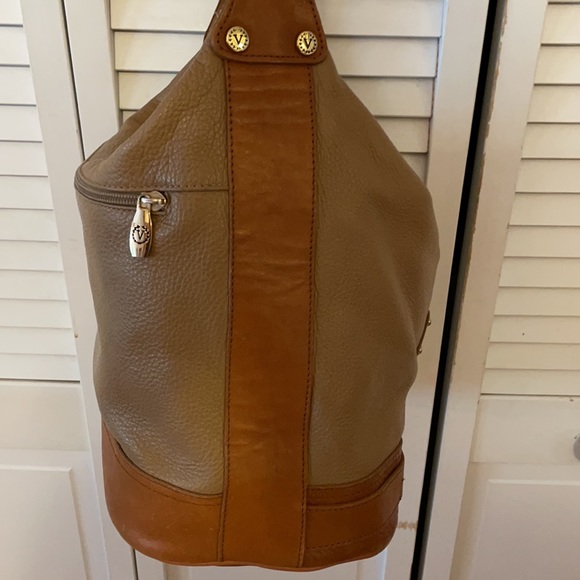 EUC ValentinA Italian Leather Bucket Bag - Picture 7 of 12